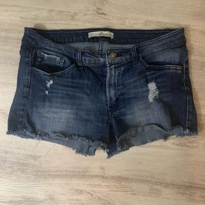 Kancan low rise shorts size 30